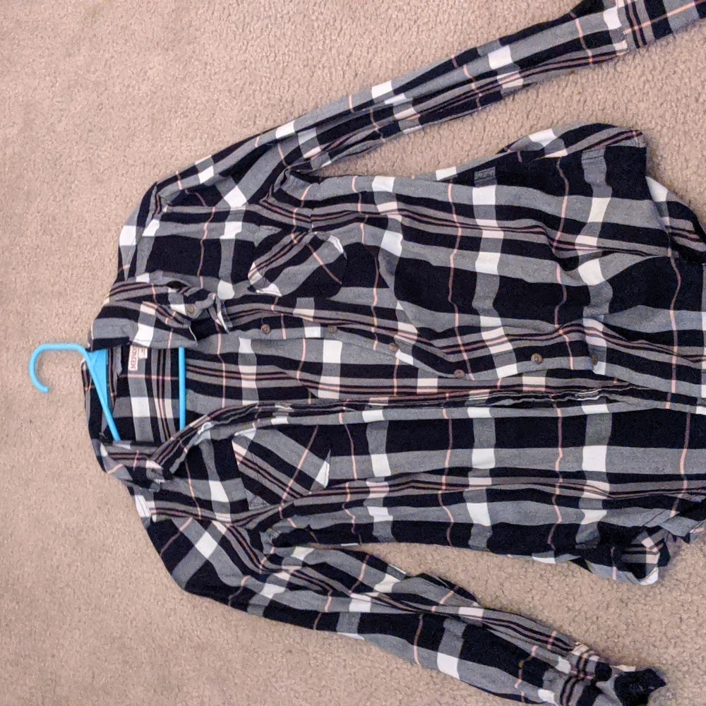 Flannel shirt. Size m.